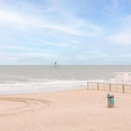 Sea Views In Heart Of Zoute *