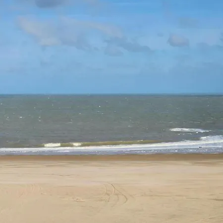 Sea Views In Heart Of Zoute Lejlighed
